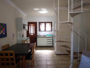 Apartamento Duplex a 100 metros da Praia de Boracéia